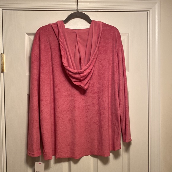 Brand New Rebellious One Hot Pink Hooded Sweatshirt…size 1X - Picture 2 of 4